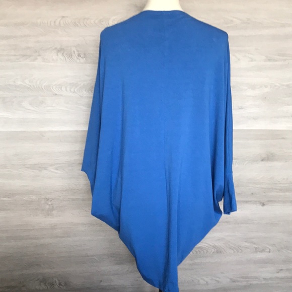 NWOT- Wonderlush Tri Blend Lightweight Wrap, Blue - Picture 2 of 3